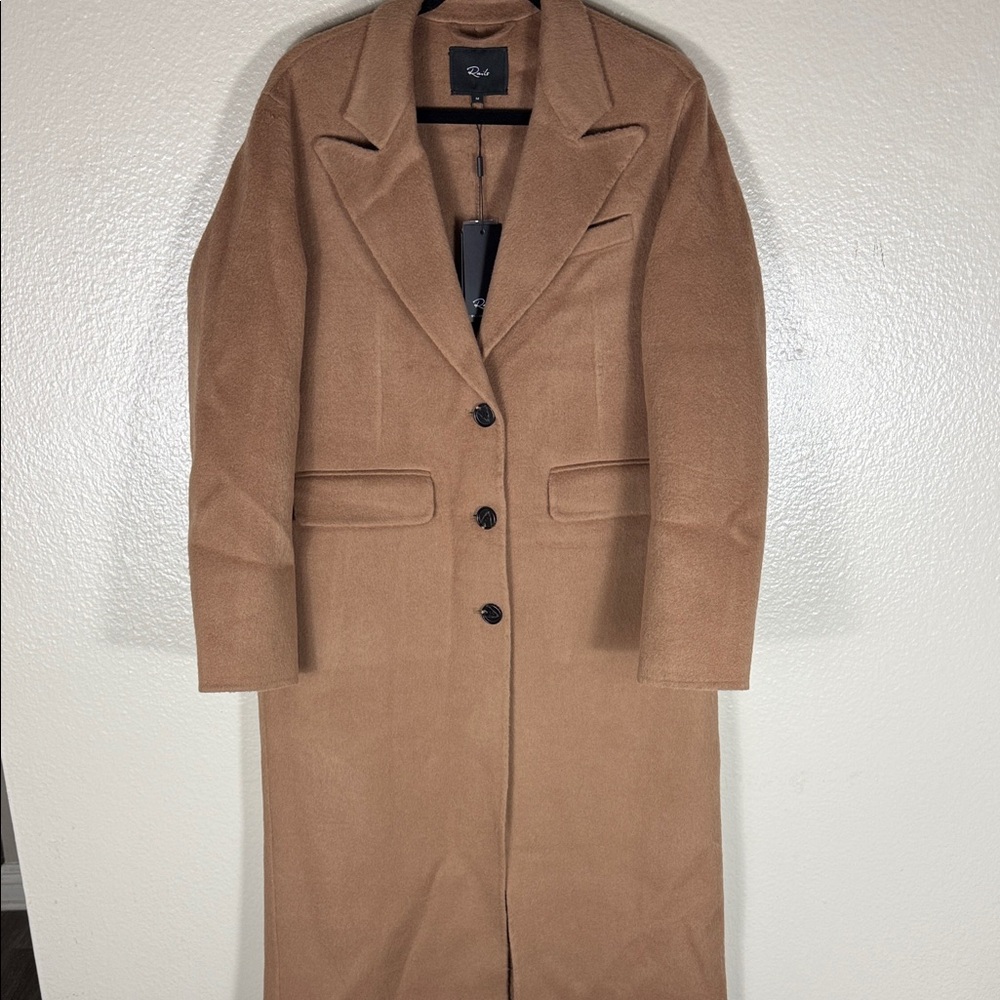 Rails Gallery Coat in Camel - Picture 5 of 9